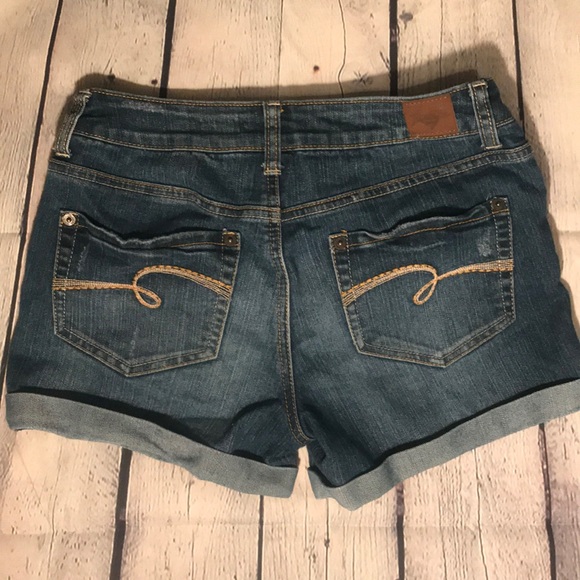 Girls shorts - Picture 2 of 3